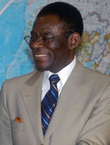 Teodoro Obiang Nguema Mbasogo Presidente da Guiné Equatorial desde 1979 (35 anos)