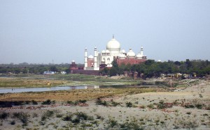 1024px-Taj_From_Agra_Fort